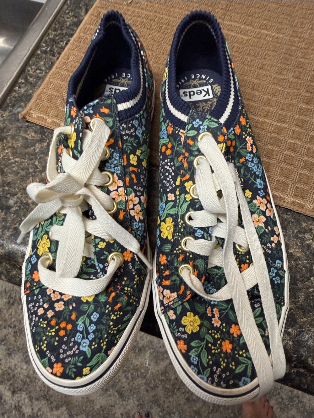 Keds rifle, paper company Canvas Sneakers in Navy with Multicolor Flowers